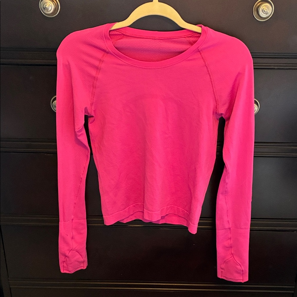 lululemon Bright Pink Long Sleeve Crew